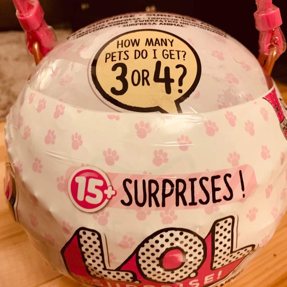 COPY - LOL Biggie Pet Surprise NEW and sealed